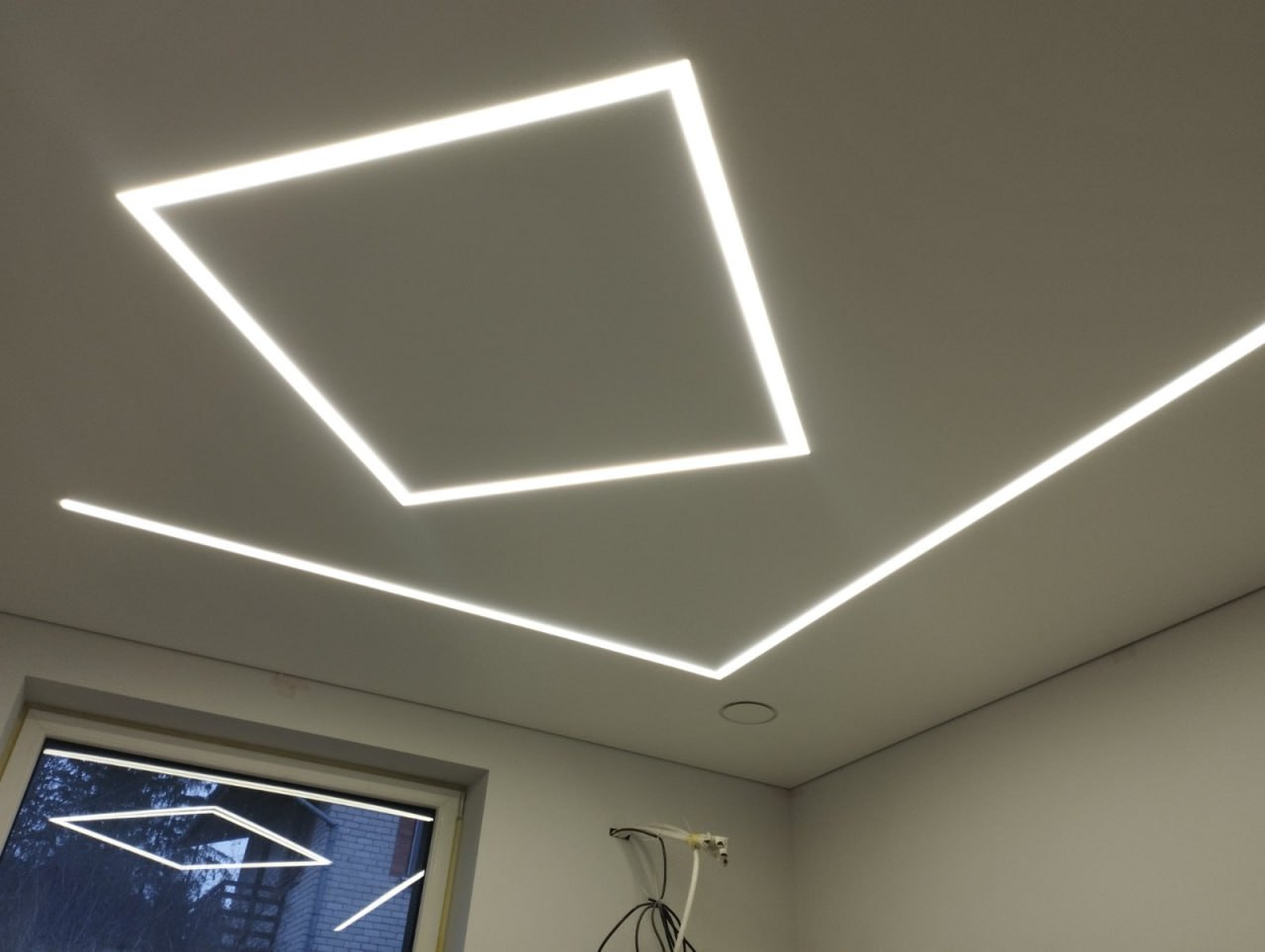 LED įtempiamų lubų profilis